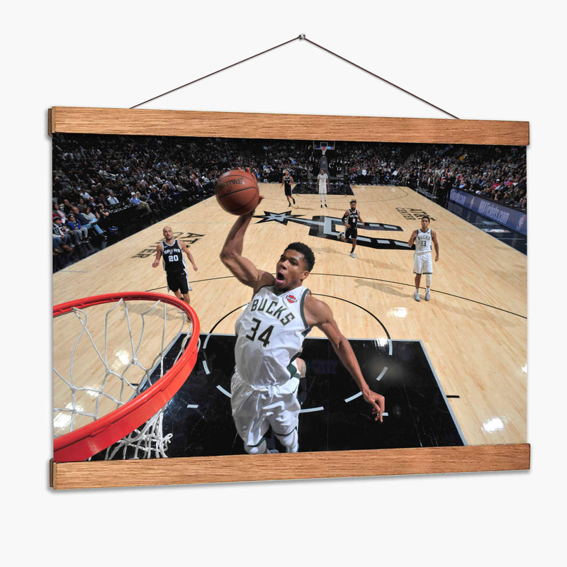 Giannis Dunking | Cuadro decorativo de Canvas Lab