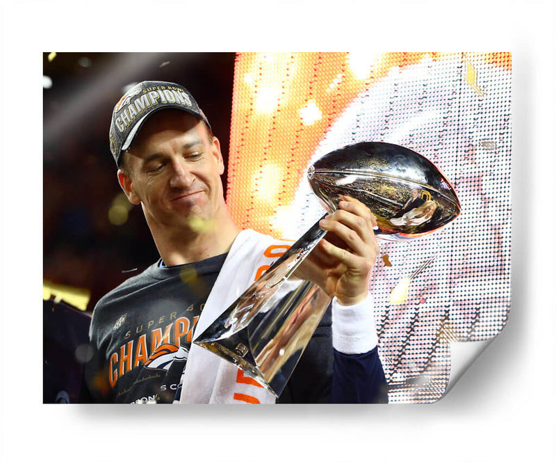 Manning y el trofeo | Cuadro decorativo de Canvas Lab
