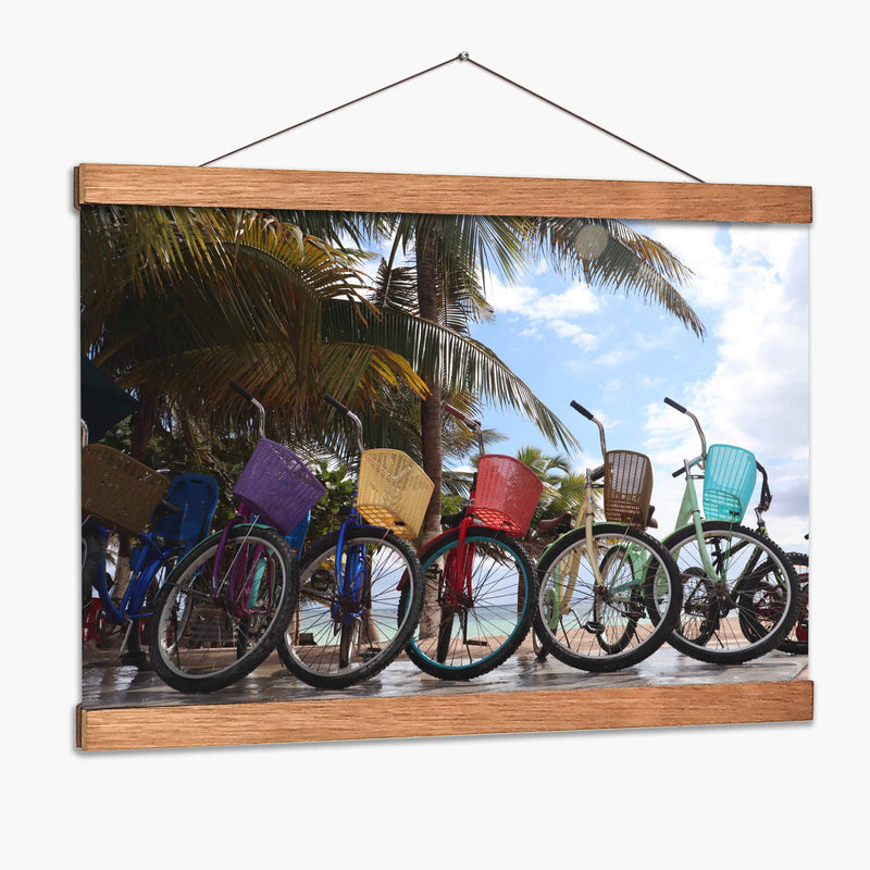 Bicicletas en la playa de Mahahual - Luis Rodrigo Magaña Andrade | Cuadro decorativo de Canvas Lab