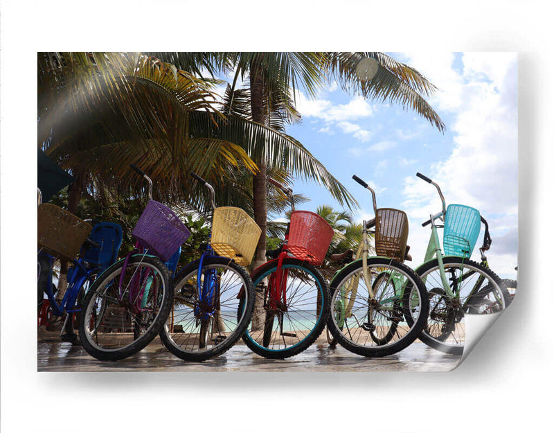 Bicicletas en la playa de Mahahual - Luis Rodrigo Magaña Andrade | Cuadro decorativo de Canvas Lab