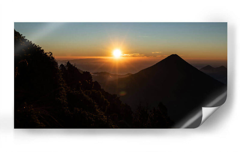Acatenango Sunrise - Rev | Cuadro decorativo de Canvas Lab