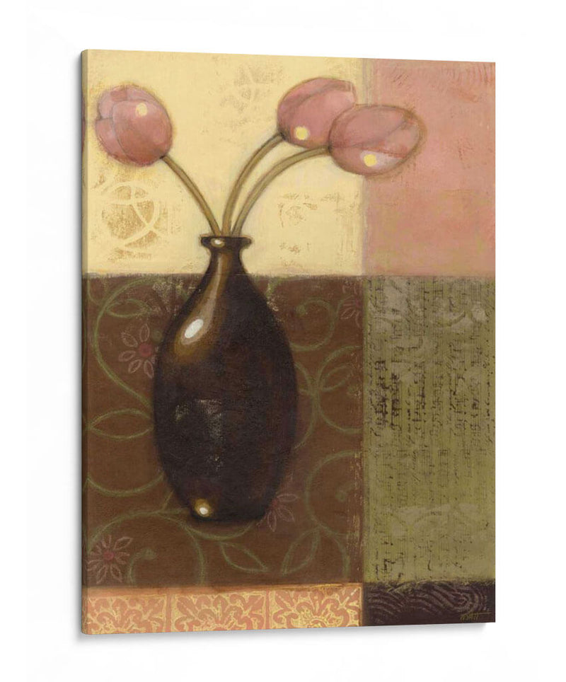 Jarrón De Ébano Con Tulipanes Ii - Norman Wyatt Jr. | Cuadro decorativo de Canvas Lab