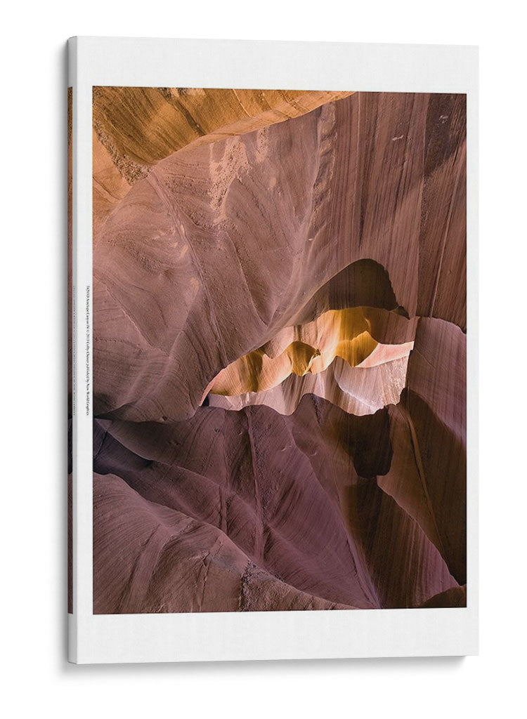 Antílope Canyon Iv - Colby Chester | Cuadro decorativo de Canvas Lab