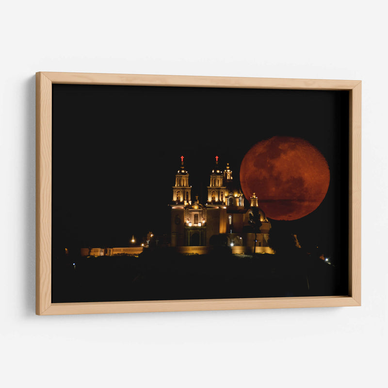 Luna en Cholula - Omar Montero | Cuadro decorativo de Canvas Lab