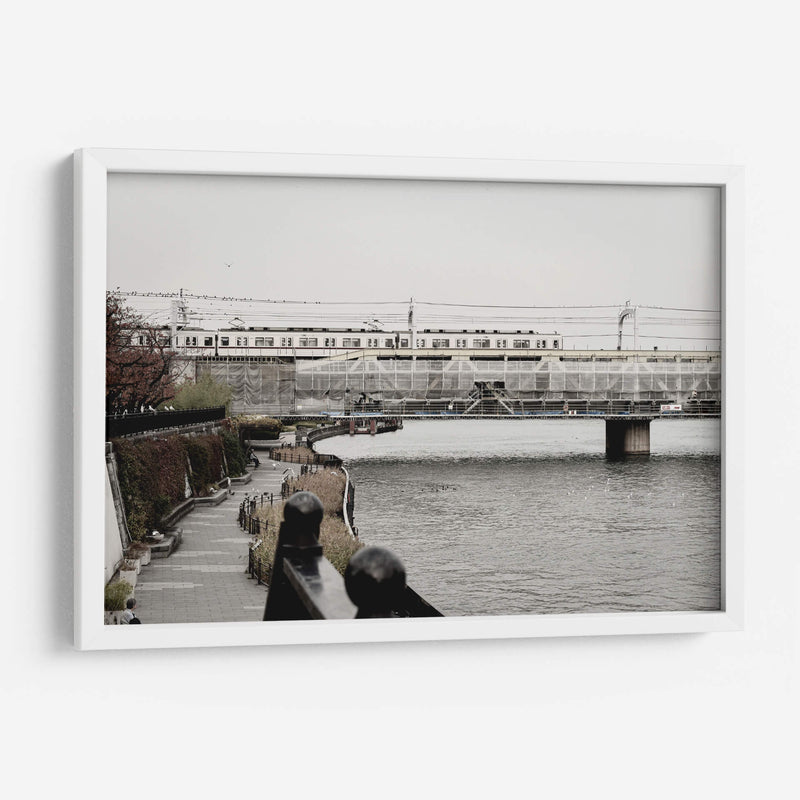 Metro sobre Puente, Tokio, Japón - Luis Velasco | Cuadro decorativo de Canvas Lab