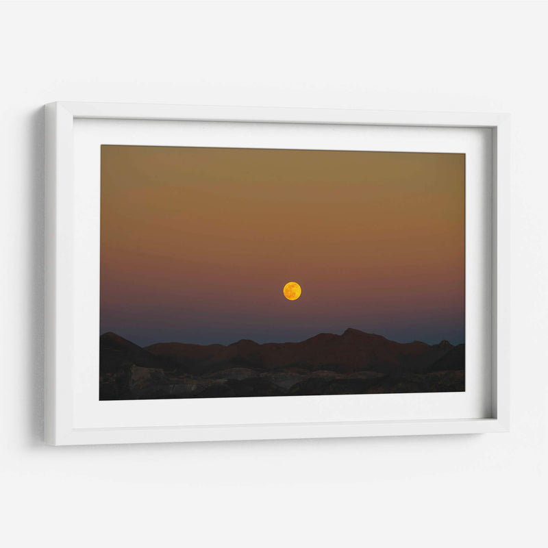 Luna llena sobre el desierto - Enrique Estrada | Cuadro decorativo de Canvas Lab