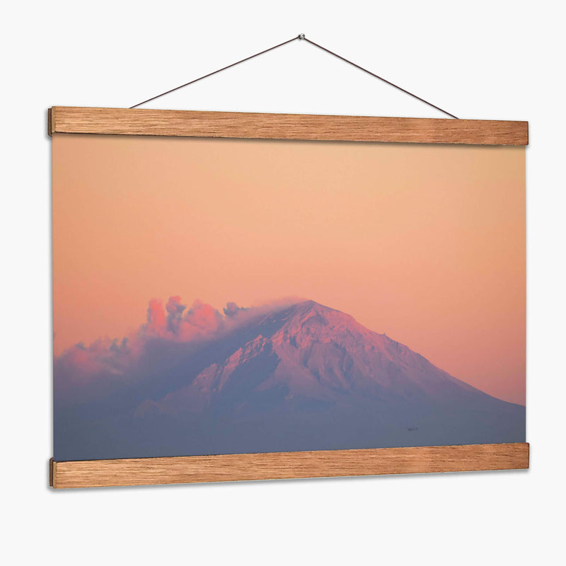 Popocatépetl humeante en un atardecer rosado - figastrophoto | Cuadro decorativo de Canvas Lab